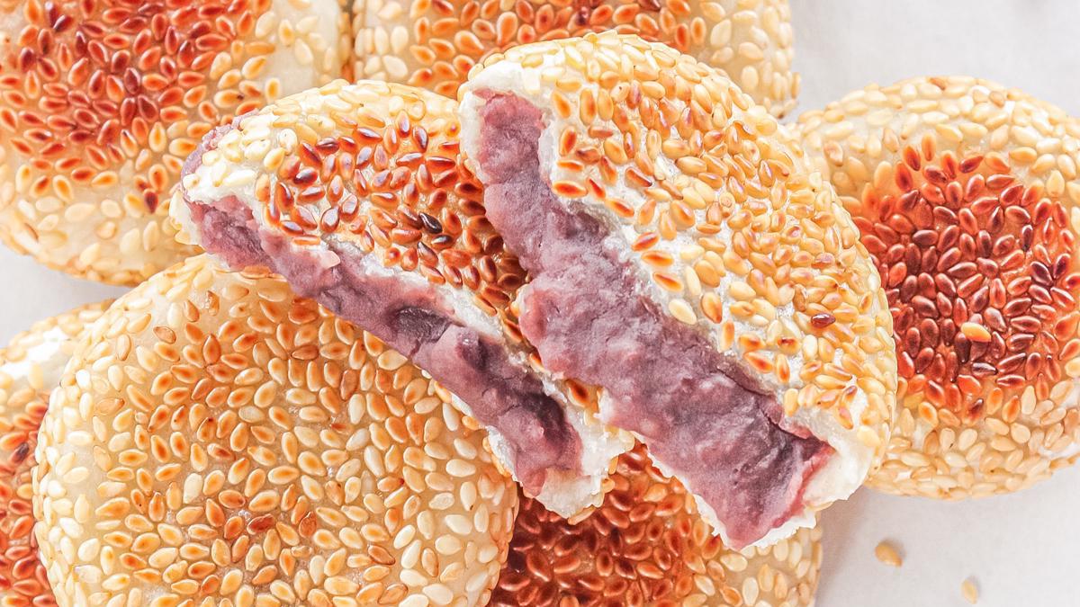 Sticky Rice Cake with Red Bean Paste