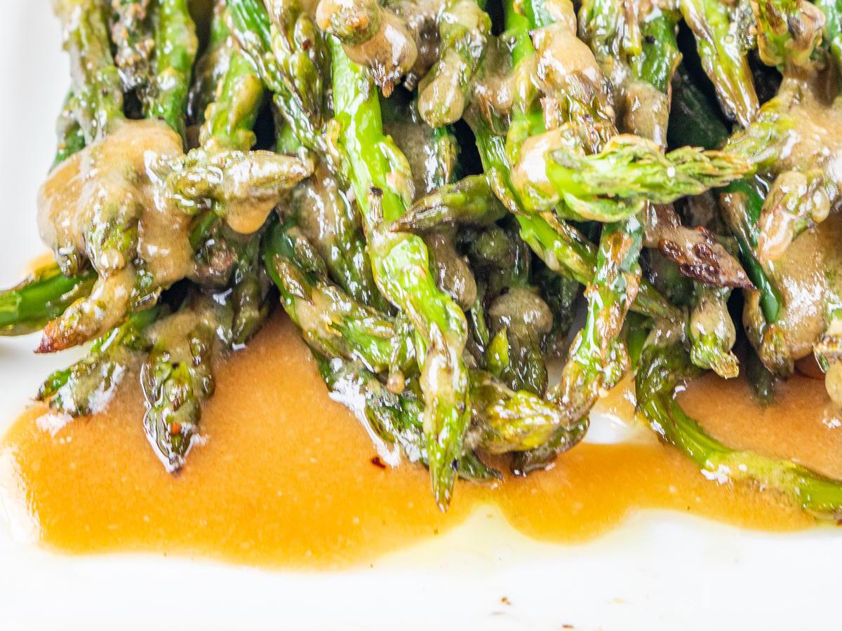 The Perfect Pantry®: Sesame seeds (Recipe: asparagus in miso sauce