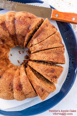 Teddie's Apple Cake
